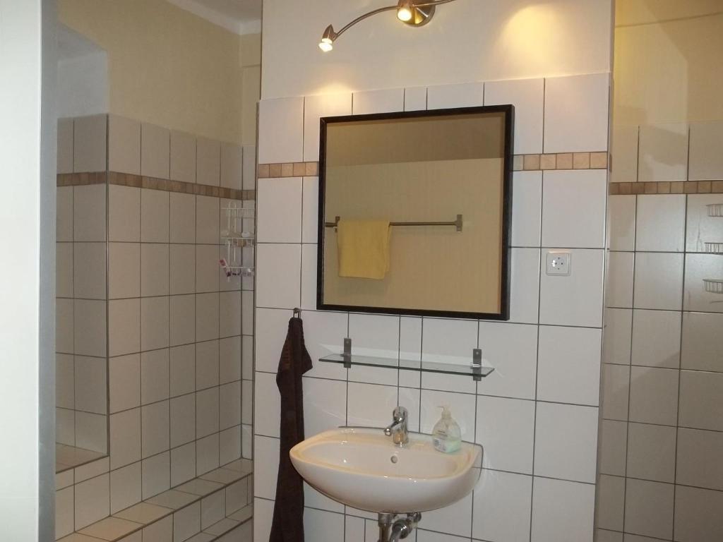 Hostel No 5 Halle  Ngoại thất bức ảnh