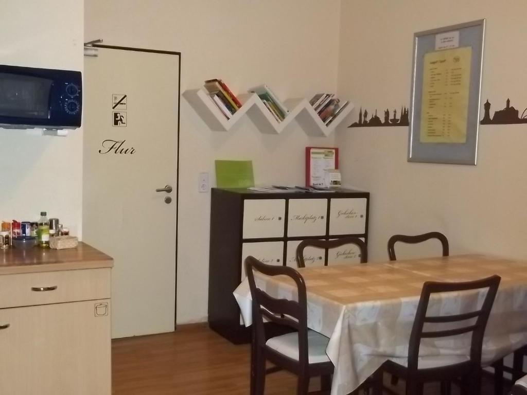 Hostel No 5 Halle  Ngoại thất bức ảnh